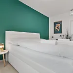 Lam Jungle - Sky View 21 Floor - Free Parking براتسيلافا
