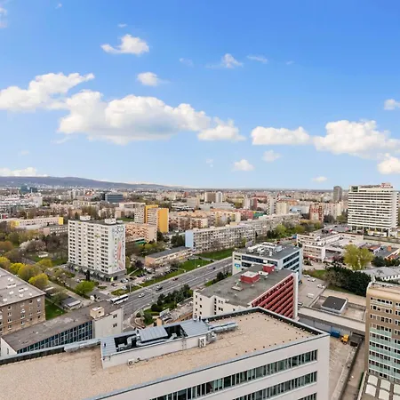 Lam Jungle - Sky View 21 Floor - Free Parking * براتسيلافا