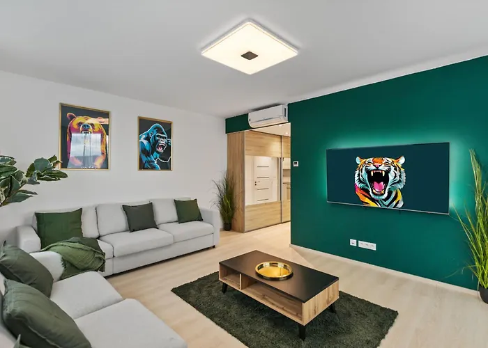 Lam Jungle - Sky View 21 Floor - Free Parking Apartament Bratislava