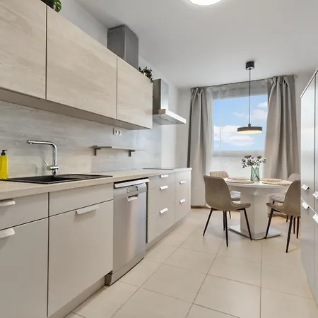 Lam Jungle - Sky View 21 Floor - Free Parking